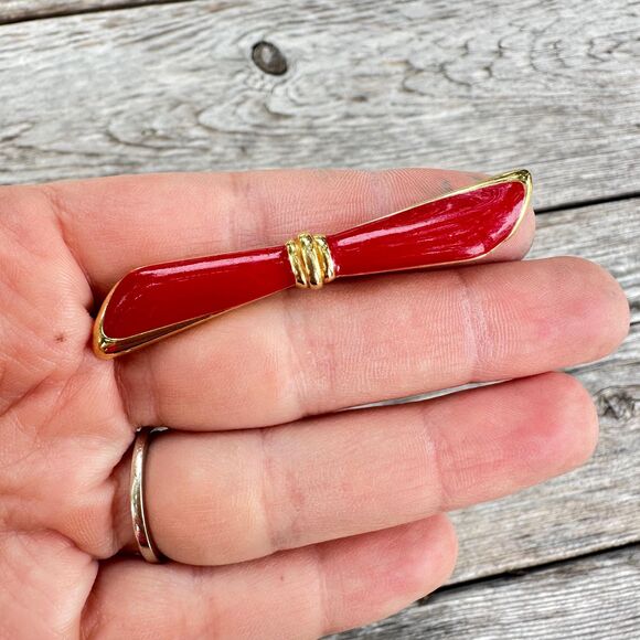 Vintage Jewelry Monet Red and Gold Tone Long Brooch Pin - Picture 1 of 3